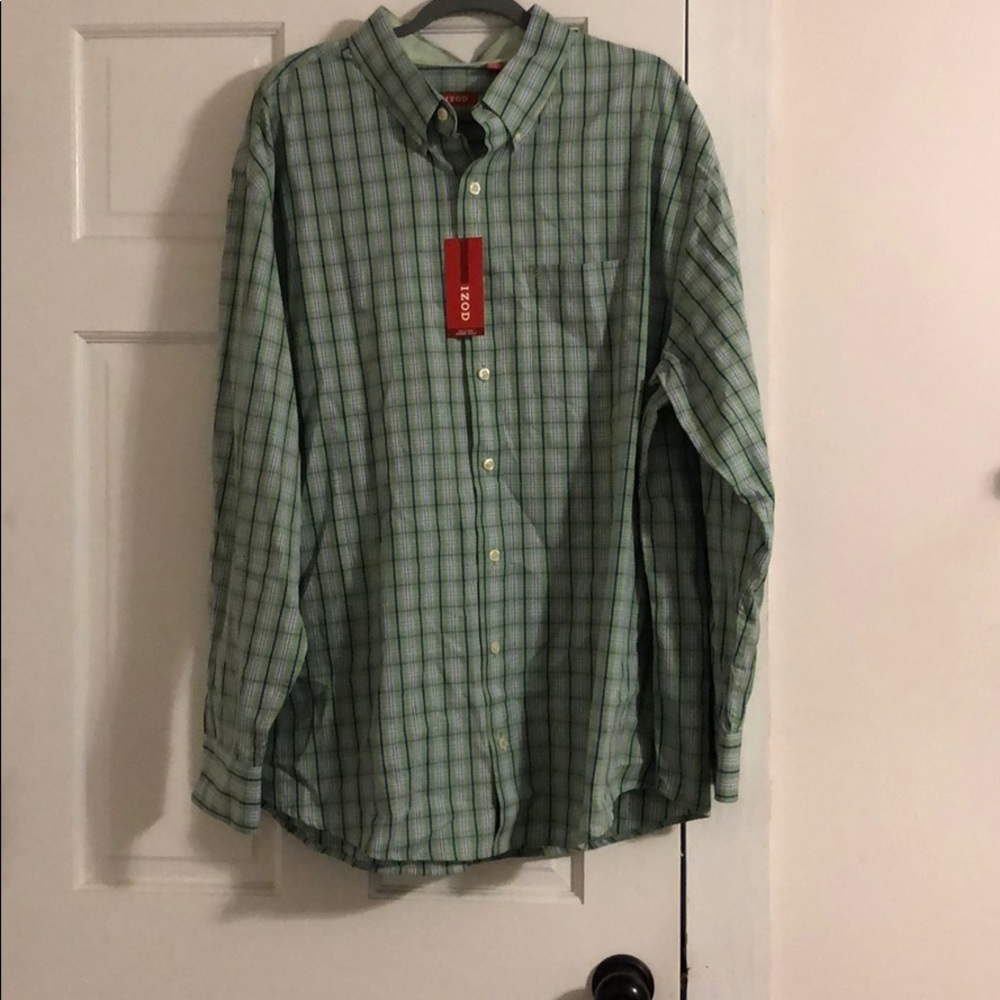 IZOD men’s dress shirt